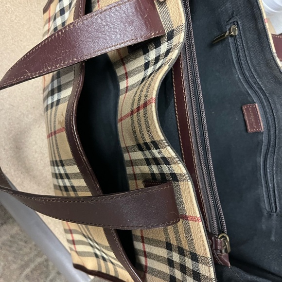 Burberry Tote - Picture 6 of 6